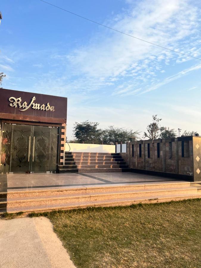 Ritumbhara Hotel & Resort Алвар Экстерьер фото